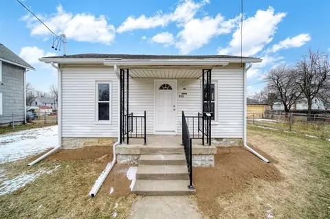 923 N Blackstone, Jackson, MI 49202 photo 3