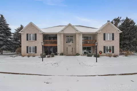 3169 E Crystal Waters #3, Holland, MI 49424