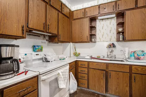 204 Buchanan, Bronson, MI 49028 photo 7