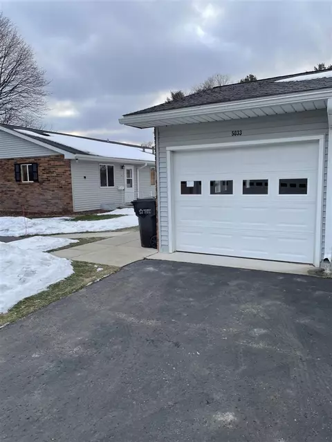 5033 Green Mdw, Kalamazoo, MI 49009