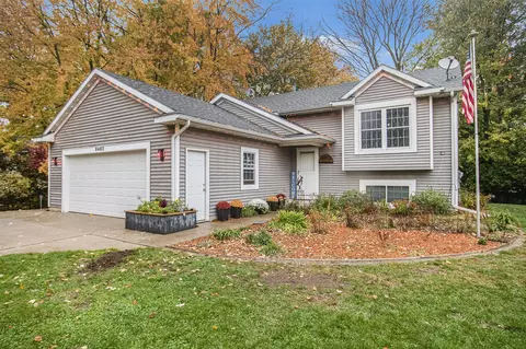 9463 White Pne, Zeeland, MI 49464