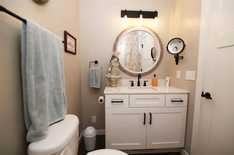 Bath - 1401 Fifth, Three Rivers, MI 49093 photo 5 of 6