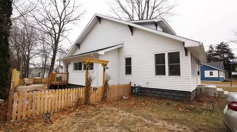Exterior - 1401 Fifth, Three Rivers, MI 49093 photo 2 of 12