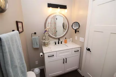 Bath - 1401 Fifth, Three Rivers, MI 49093 photo 4 of 6