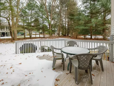 Exterior - 7233 Eagle Hts, Mattawan, MI 49071 photo 4 of 6