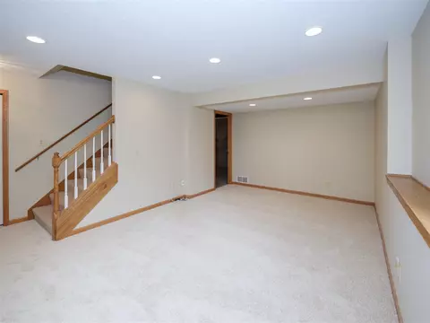 Living - 7233 Eagle Hts, Mattawan, MI 49071 photo 7 of 7