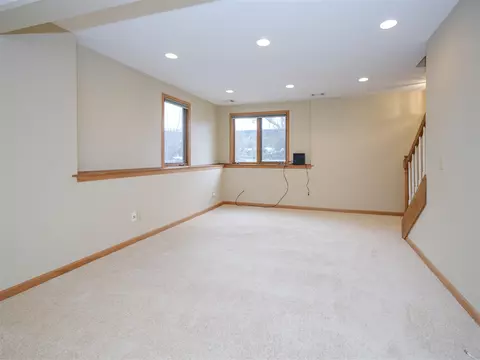 Living - 7233 Eagle Hts, Mattawan, MI 49071 photo 6 of 7
