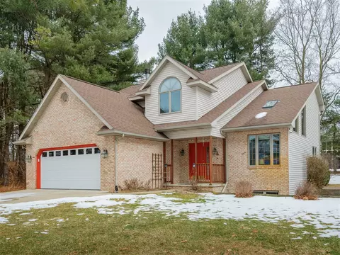 Exterior - 7233 Eagle Hts, Mattawan, MI 49071 photo 2 of 6