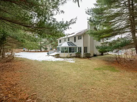 Exterior - 7233 Eagle Hts, Mattawan, MI 49071 photo 6 of 6