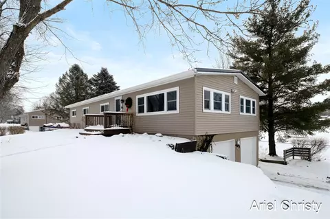 205 Mill, Lakeview, MI 48850