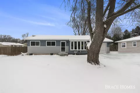 3452 Balsam, Grand Rapids, MI 49525