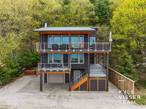 7042 S Montgomery, Pentwater, MI 49449