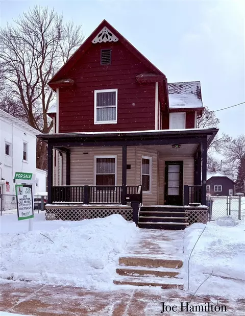830 Sherman, Grand Rapids, MI 49506