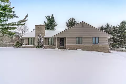 1089 10th, Kalamazoo, MI 49009
