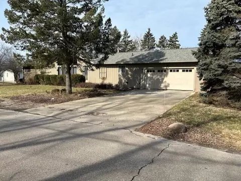 820 W Water, New Buffalo, MI 49117