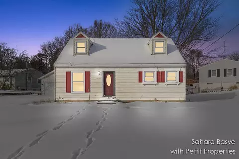 10988 Sconcewood, Lowell, MI 49331