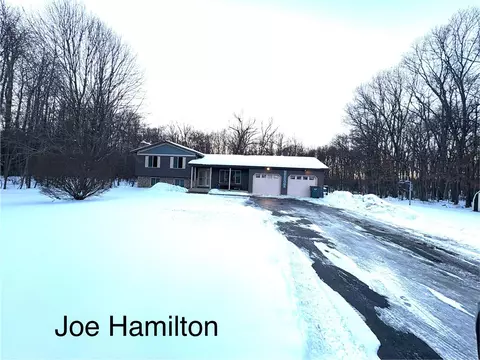 2866 6th, Shelbyville, MI 49344