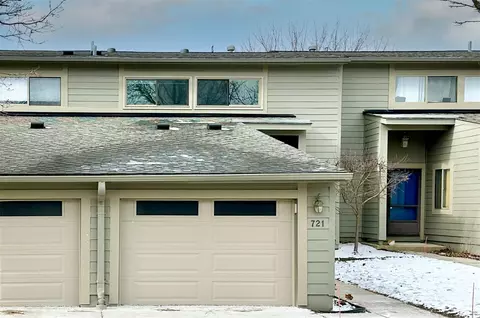 721 Watersedge Dr, Ann Arbor, MI 48105