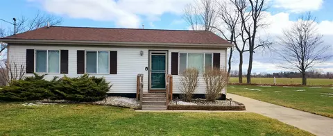 713 Best, Vicksburg, MI 49097