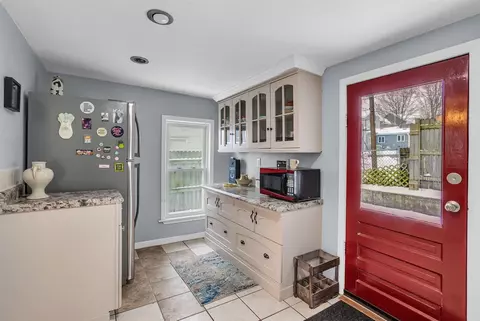 Other - 606 Edgewood, Jackson, MI 49202 photo 2 of 5