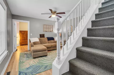 Entry Way - 606 Edgewood, Jackson, MI 49202 photo 2 of 2