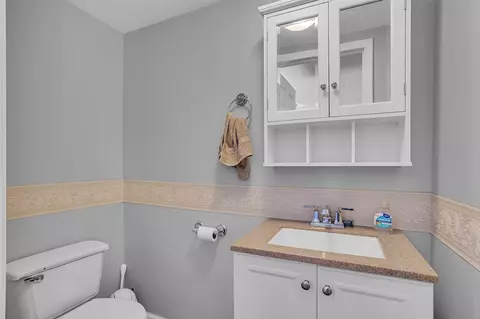 Bath - 606 Edgewood, Jackson, MI 49202 photo 1 of 1