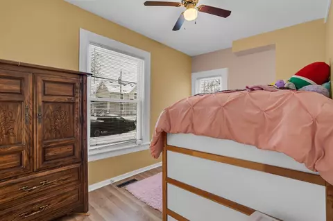 Bedroom - 606 Edgewood, Jackson, MI 49202 photo 1 of 2