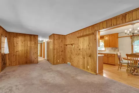 Living - 9701 Page, Jackson, MI 49201 photo 2 of 3