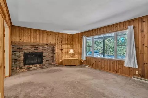 Living - 9701 Page, Jackson, MI 49201 photo 3 of 3