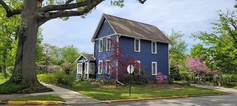 556 La Grange, South Haven, MI 49090