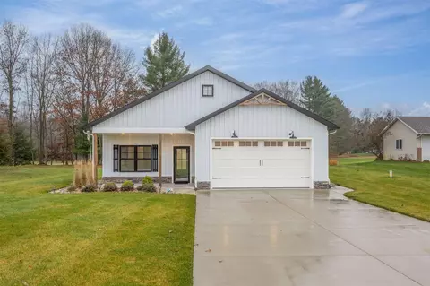 7151 Ryans, Canadian Lakes, MI 49346