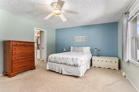 Bedroom - 8668 N 40th, Augusta, MI 49012 photo 2 of 5