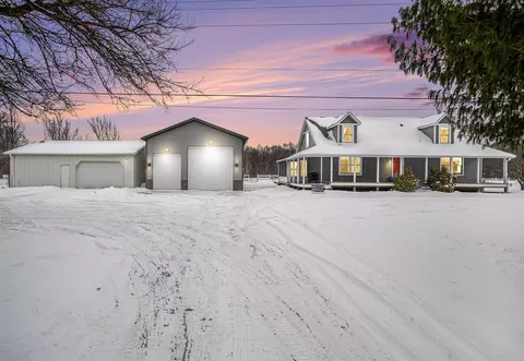 Exterior - 8668 N 40th, Augusta, MI 49012 photo 2 of 7