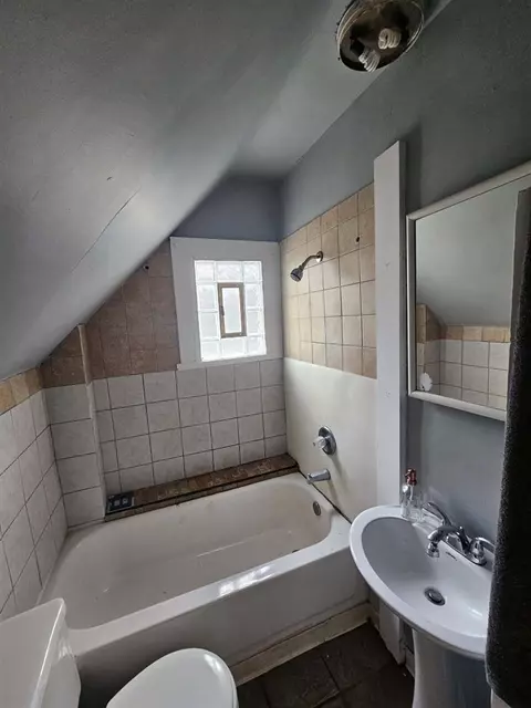 308 E Division, Dowagiac, MI 49047 photo 5
