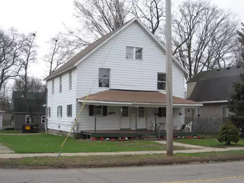 308 E Division, Dowagiac, MI 49047 photo 2