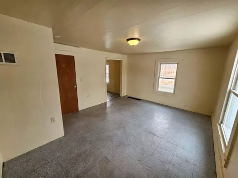 308 E Division, Dowagiac, MI 49047 photo 6