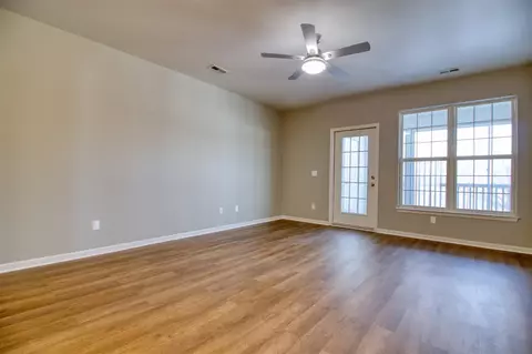Living - 1944 Coventry, Jackson, MI 49201 photo 3 of 3