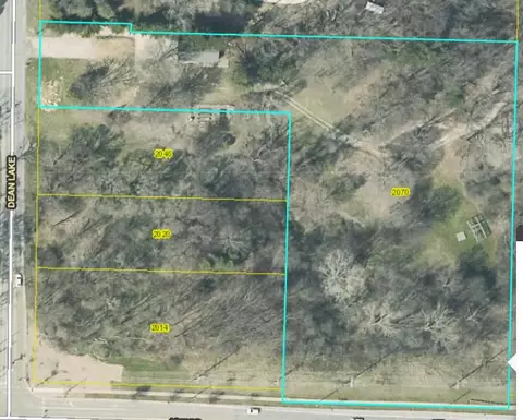 2070 Dean Lk, Grand Rapids, MI 49505