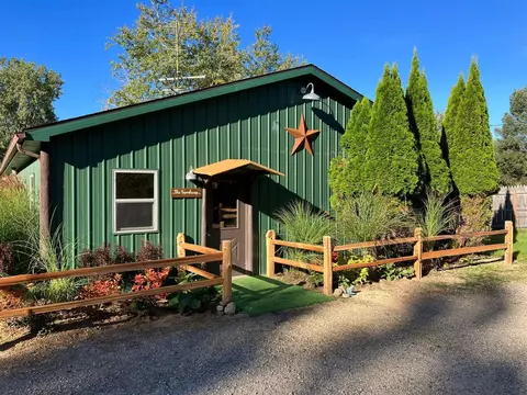 6053 127th, Fennville, MI 49408