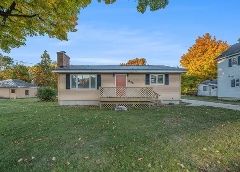 211 Edgar Bergen, Decatur, MI 49045