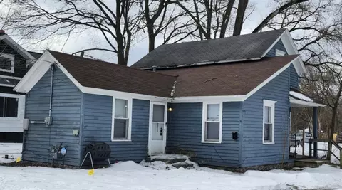 249 Washington, Muskegon, MI 49441