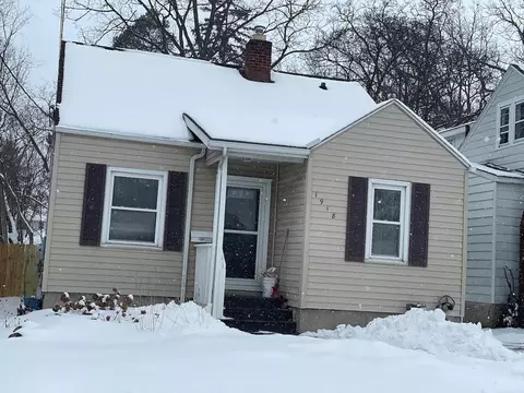 1918 Lyons, Lansing, MI 48910