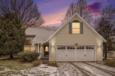 9864 Mariner, Portage, MI 49002