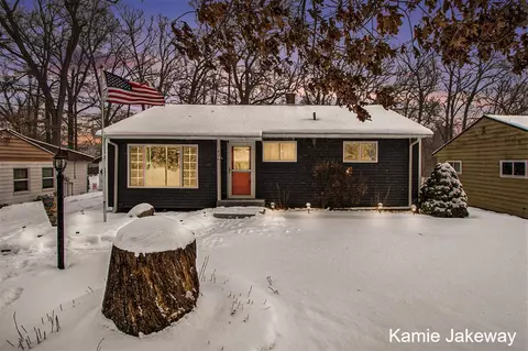 426 Woodland, Belding, MI 48809
