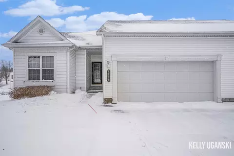 5716 Fairview, Fruitport, MI 49415