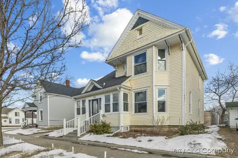365 Maple, Holland, MI 49423
