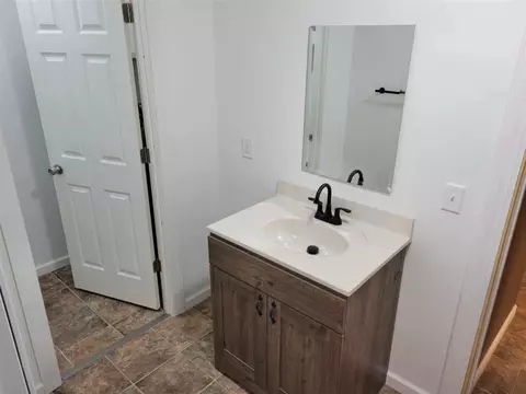 Bath - 307 E Brg, Lyons, MI 48851 photo 2 of 8