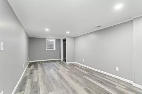 1143 Maynard, Jackson, MI 49202 photo 36