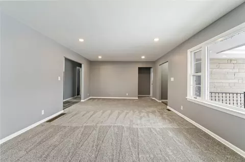 1143 Maynard, Jackson, MI 49202 photo 10