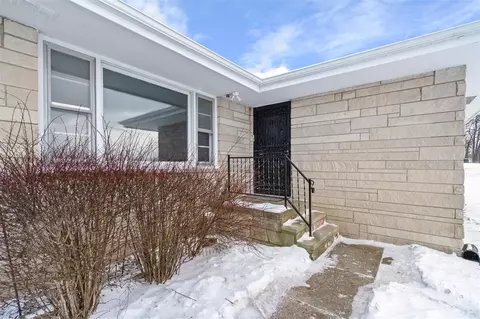 1143 Maynard, Jackson, MI 49202 photo 4